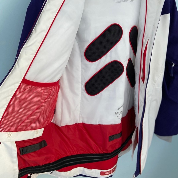 Helly hansen winter & ski jacket - Picture 4 of 8